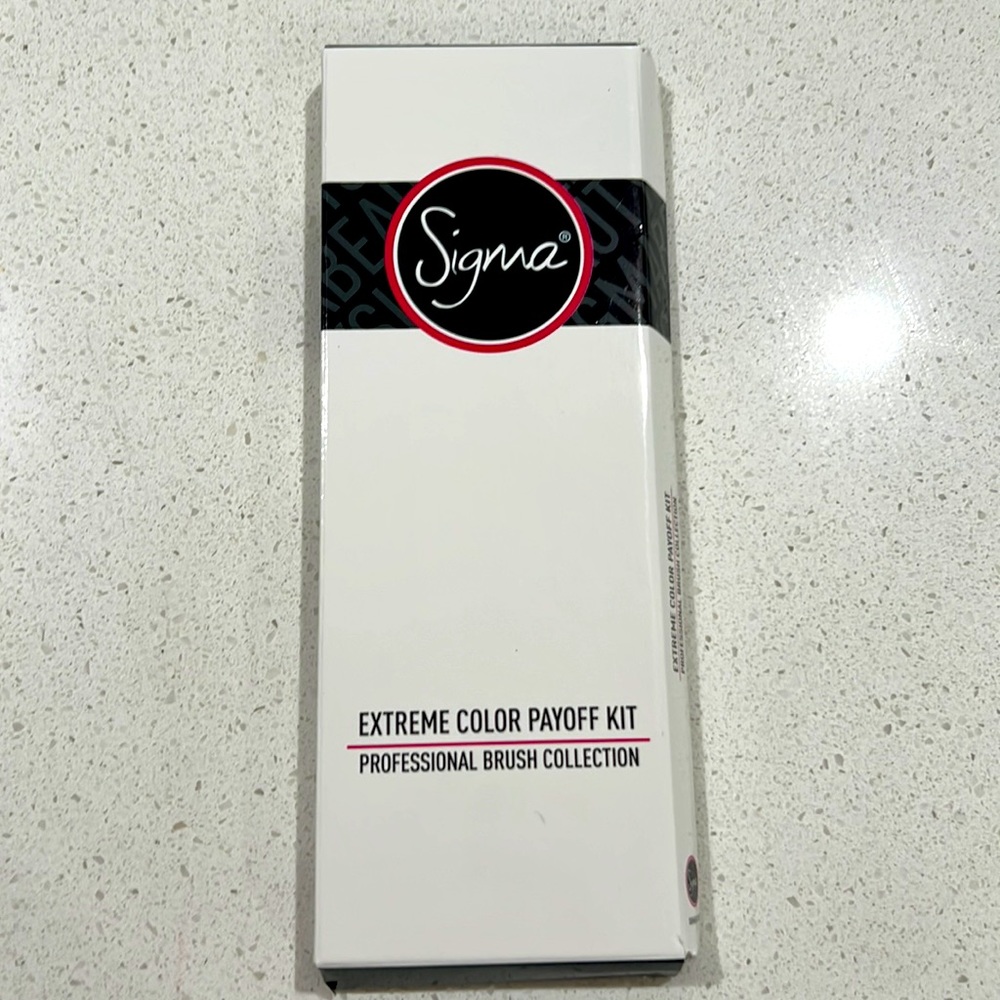 Sigma extreme color payoff kit professional brush collection